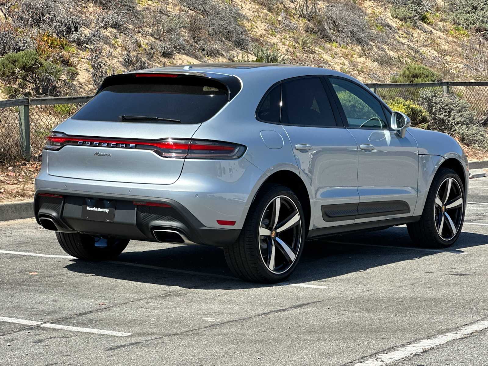 Thumbnail: 2024 Porsche Macan - 7