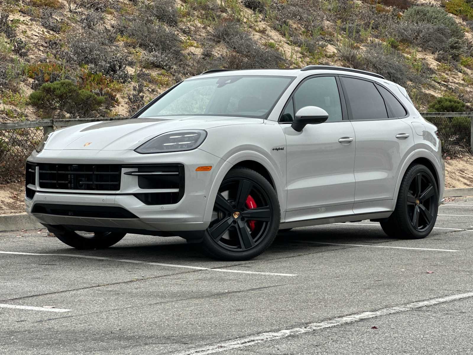 2025 Porsche Cayenne E-Hybrid SUV 