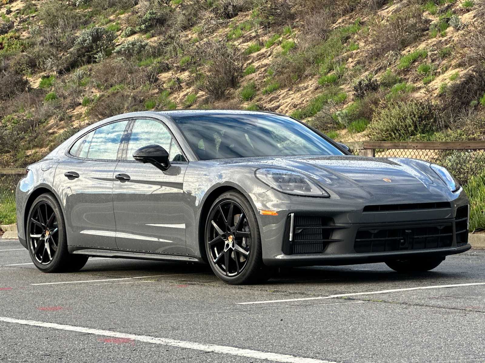 Thumbnail: 2026 Porsche Panamera - 10