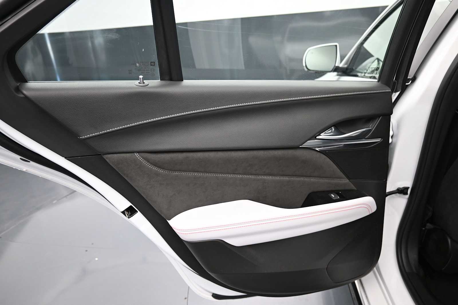 Thumbnail: 2023 Cadillac CT4 - 18
