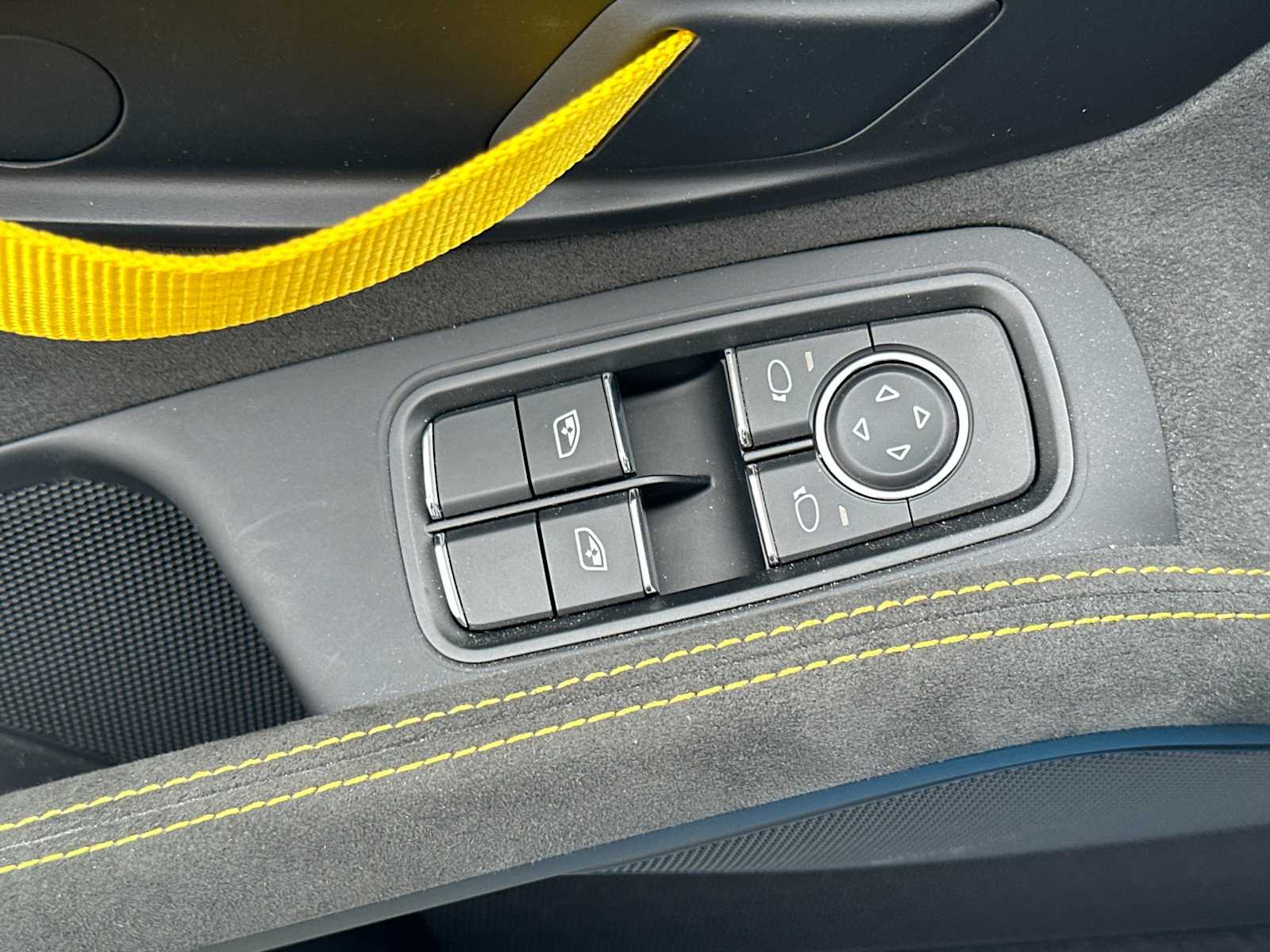 Thumbnail: 2023 Porsche 718 Cayman - 12