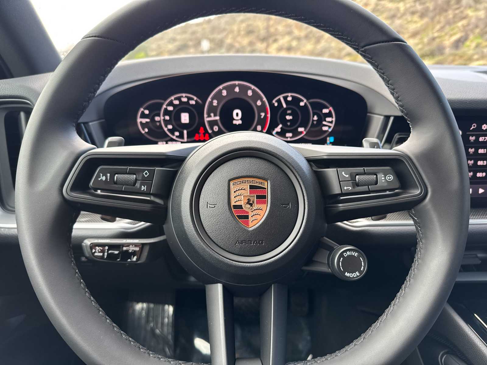 Thumbnail: 2026 Porsche Cayenne - 25