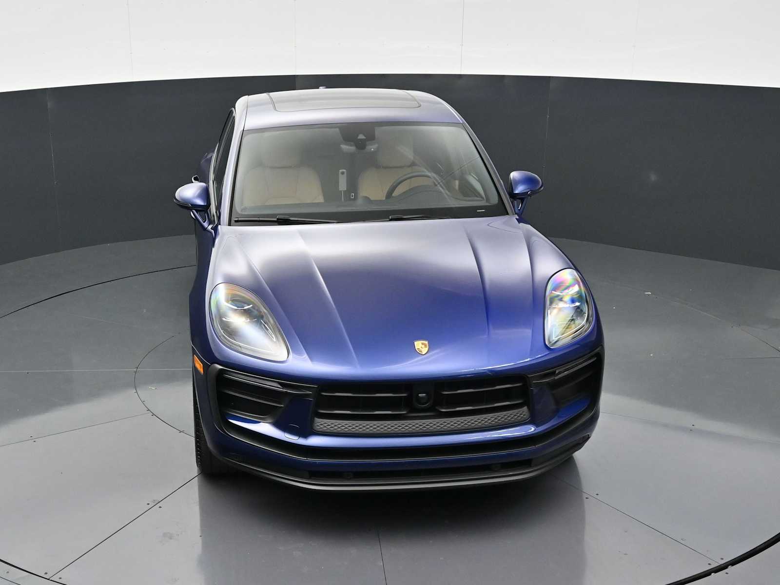 Thumbnail: 2026 Porsche Macan - 32