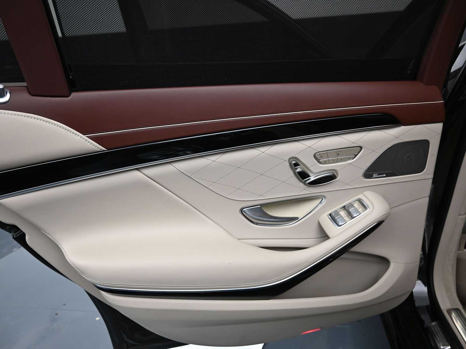 Thumbnail: 2018 Mercedes-Benz S-Class - 22