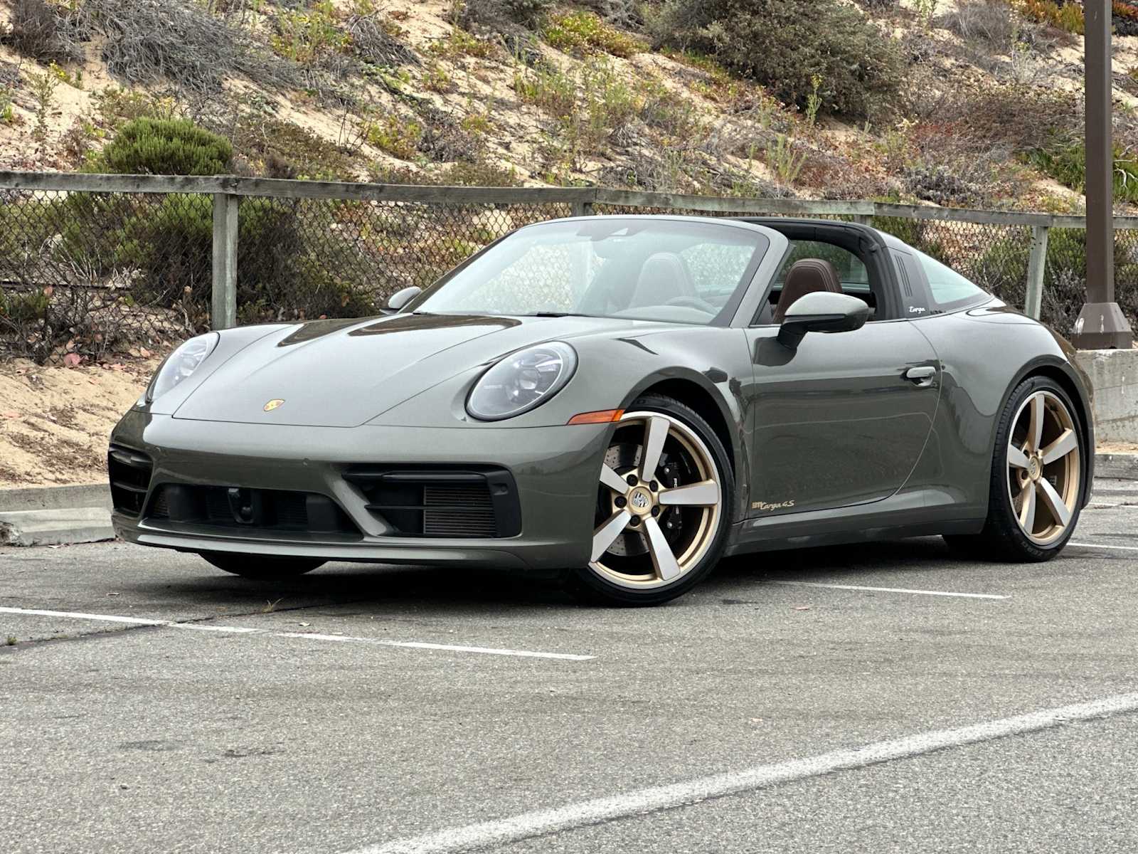 Thumbnail: 2022 Porsche 911 - 1