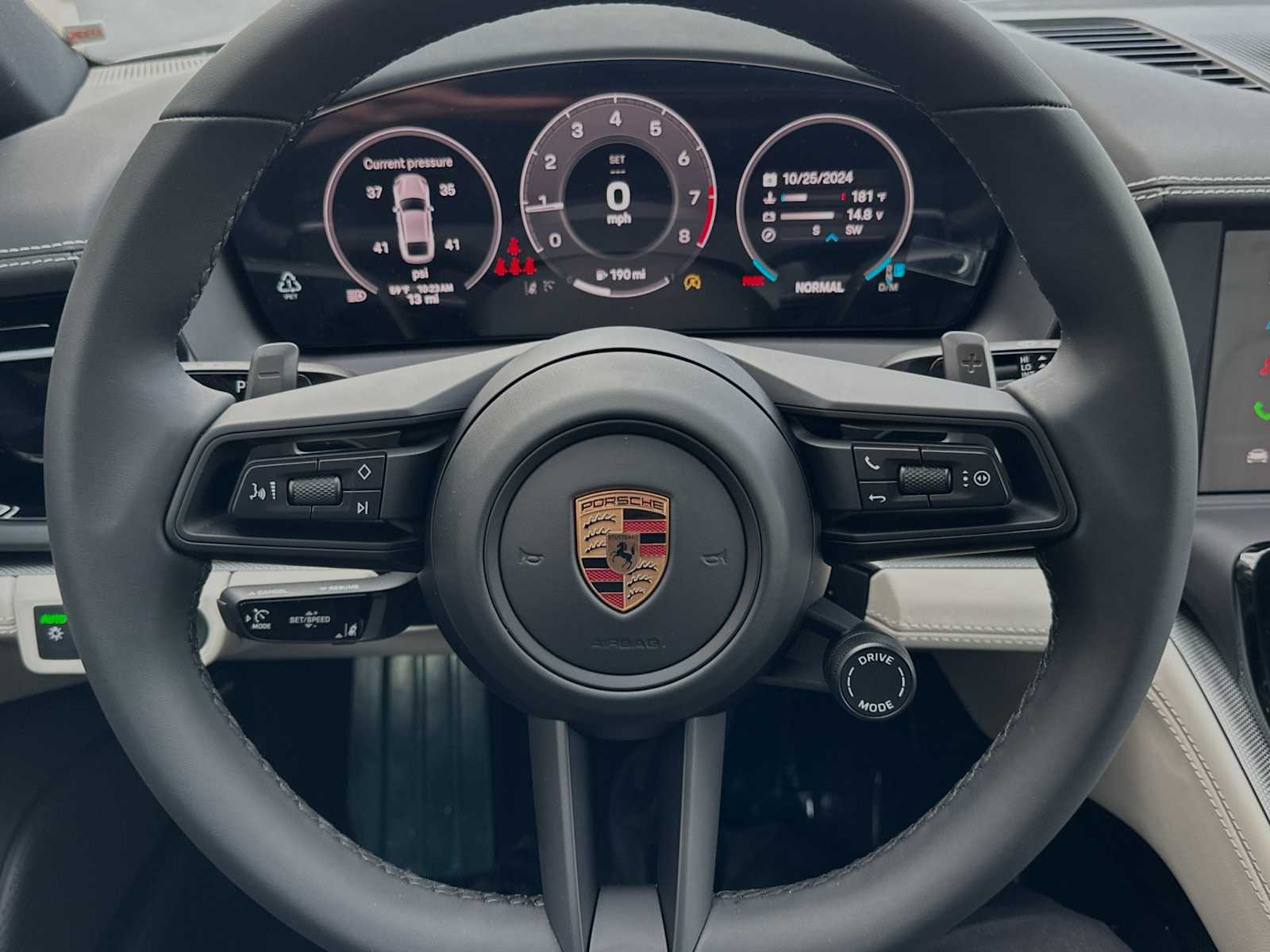 Thumbnail: 2025 Porsche Panamera - 23