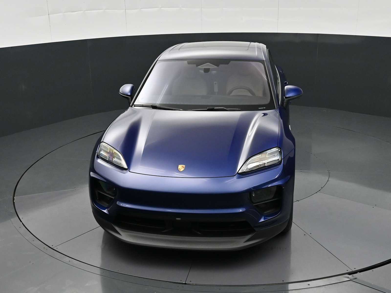Thumbnail: 2026 Porsche Macan - 36