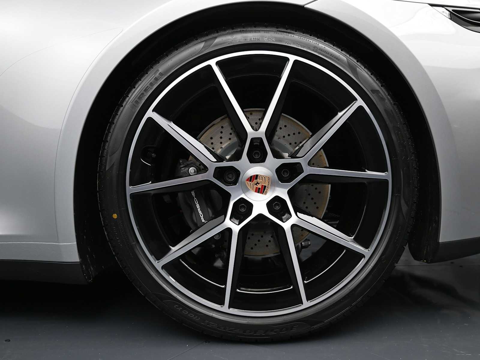 Thumbnail: 2026 Porsche 911 - 26