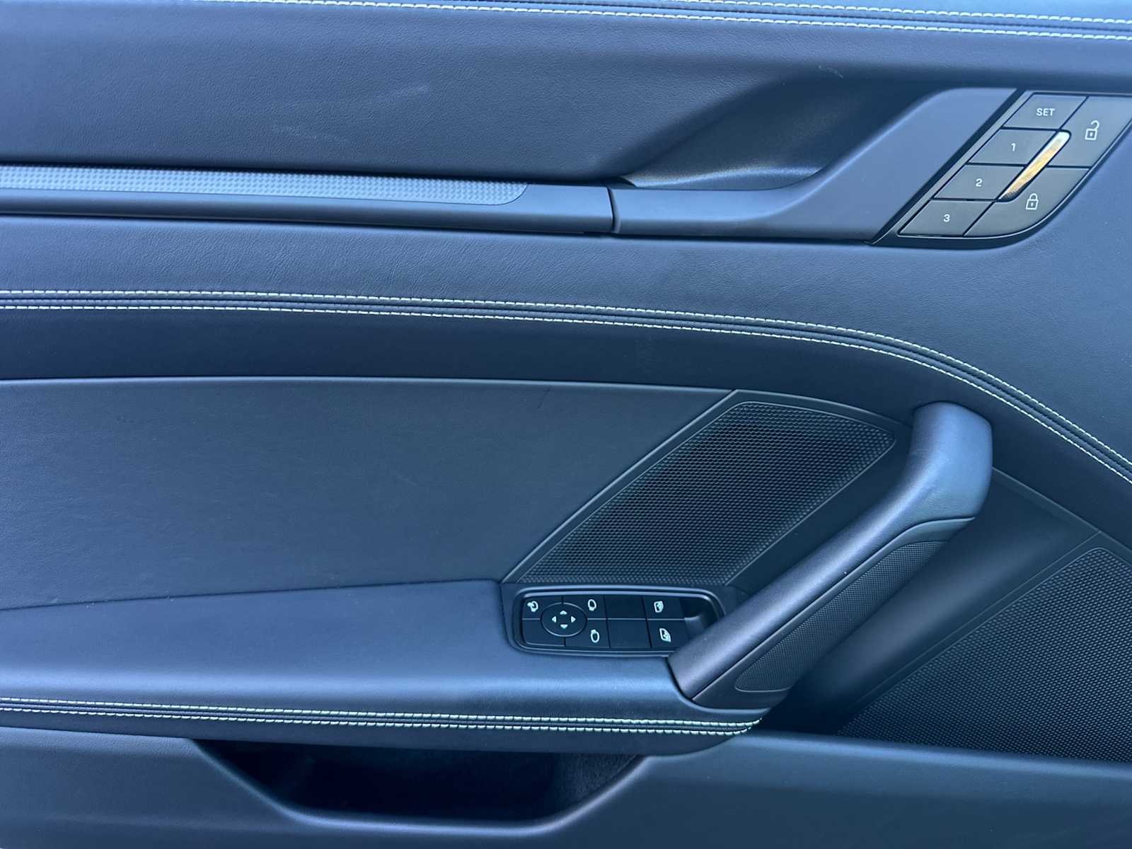 Thumbnail: 2025 Porsche 911 - 12