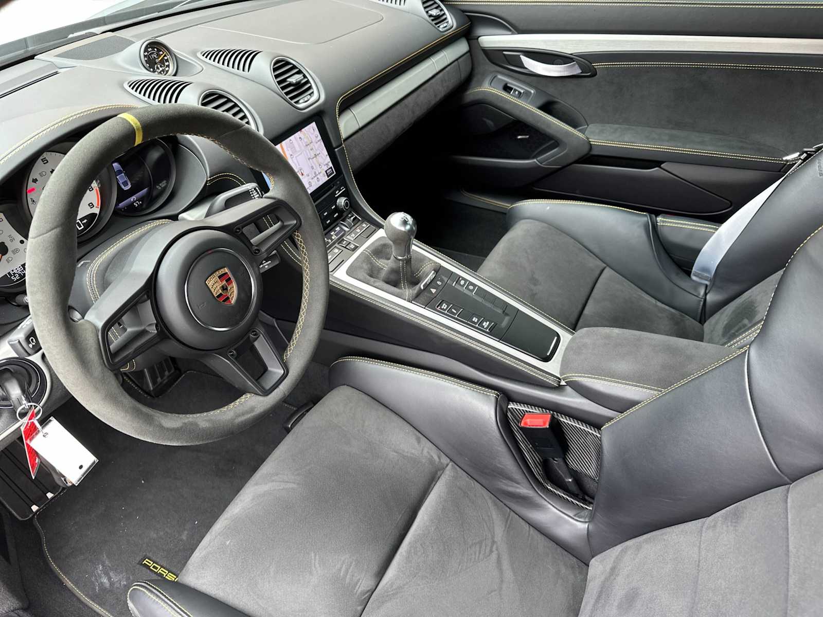 Thumbnail: 2023 Porsche 718 Cayman - 4