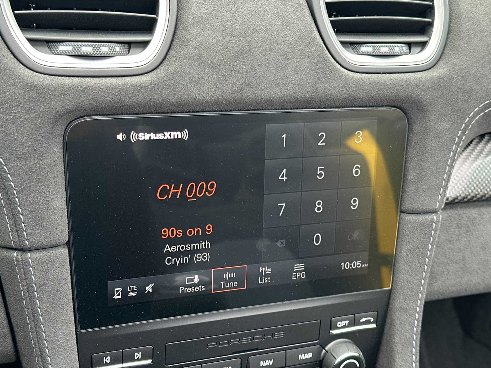 Thumbnail: 2025 Porsche  - 16