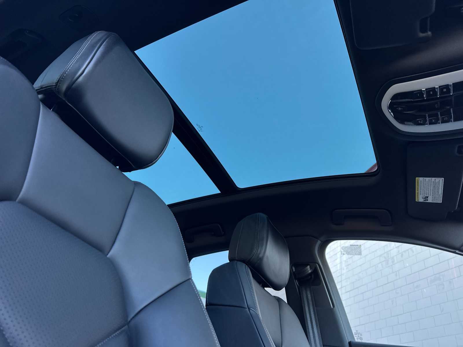 Thumbnail: 2024 Porsche Macan - 18