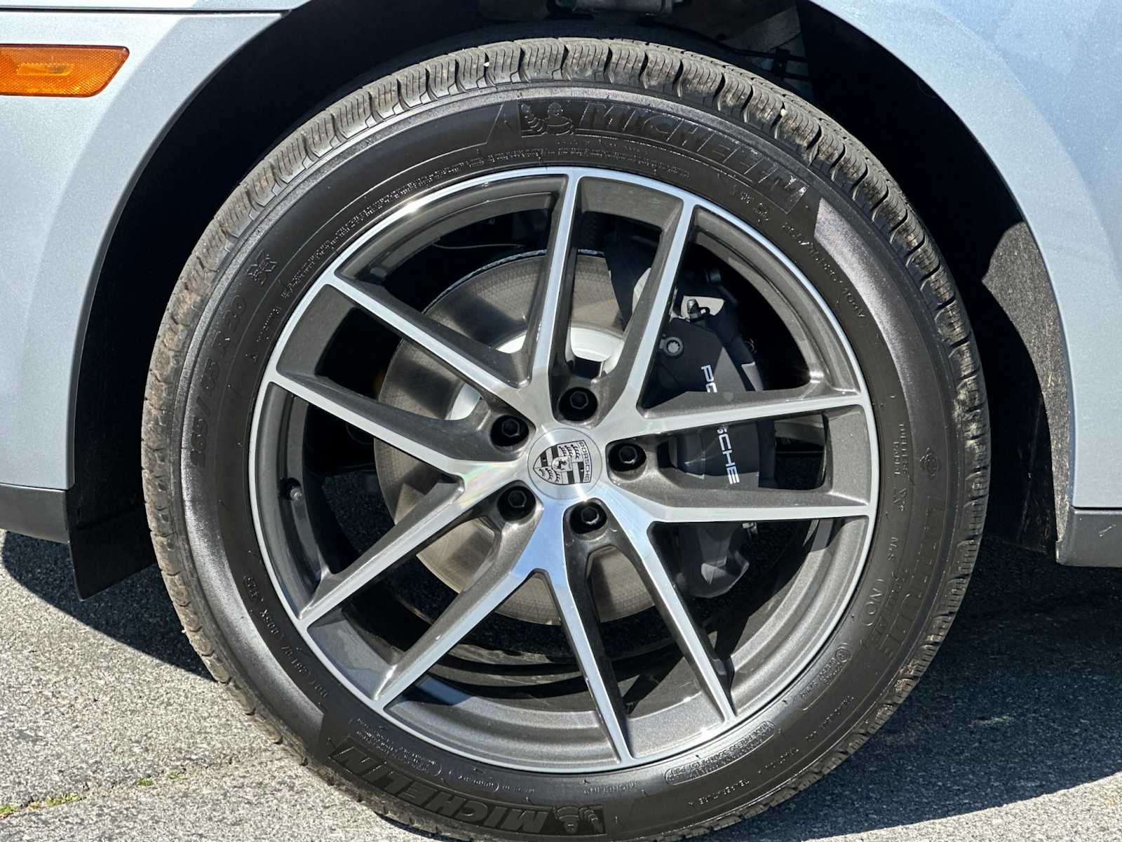 Thumbnail: 2026 Porsche Macan - 28