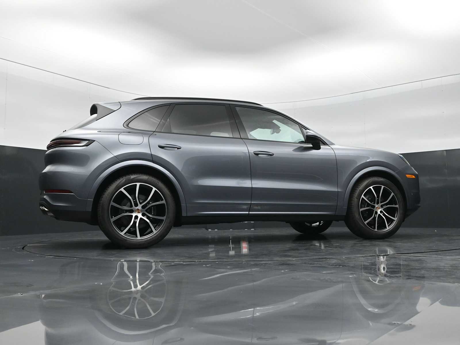 Thumbnail: 2026 Porsche Cayenne - 42