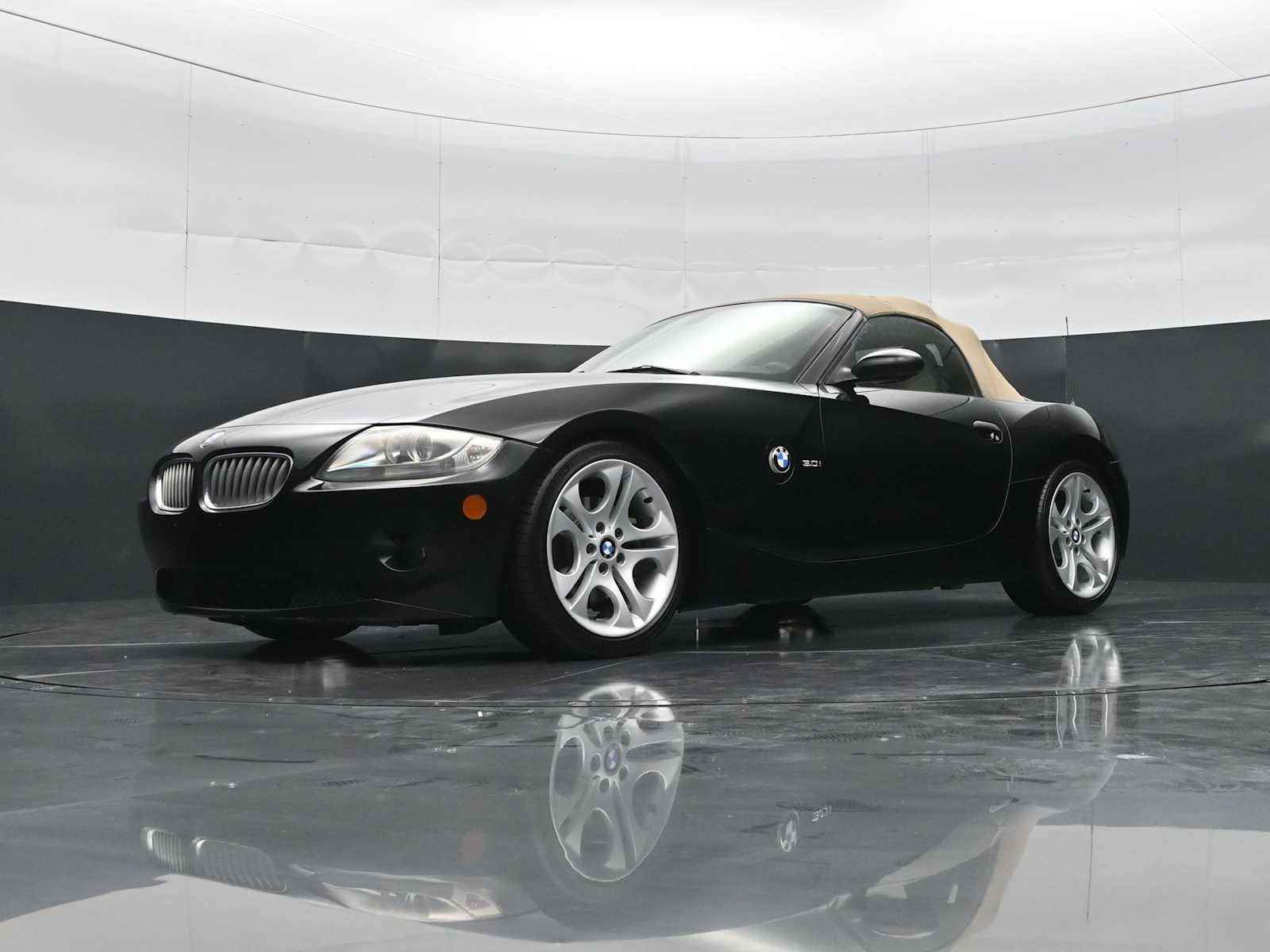 Thumbnail: 2005 BMW Z4 - 28