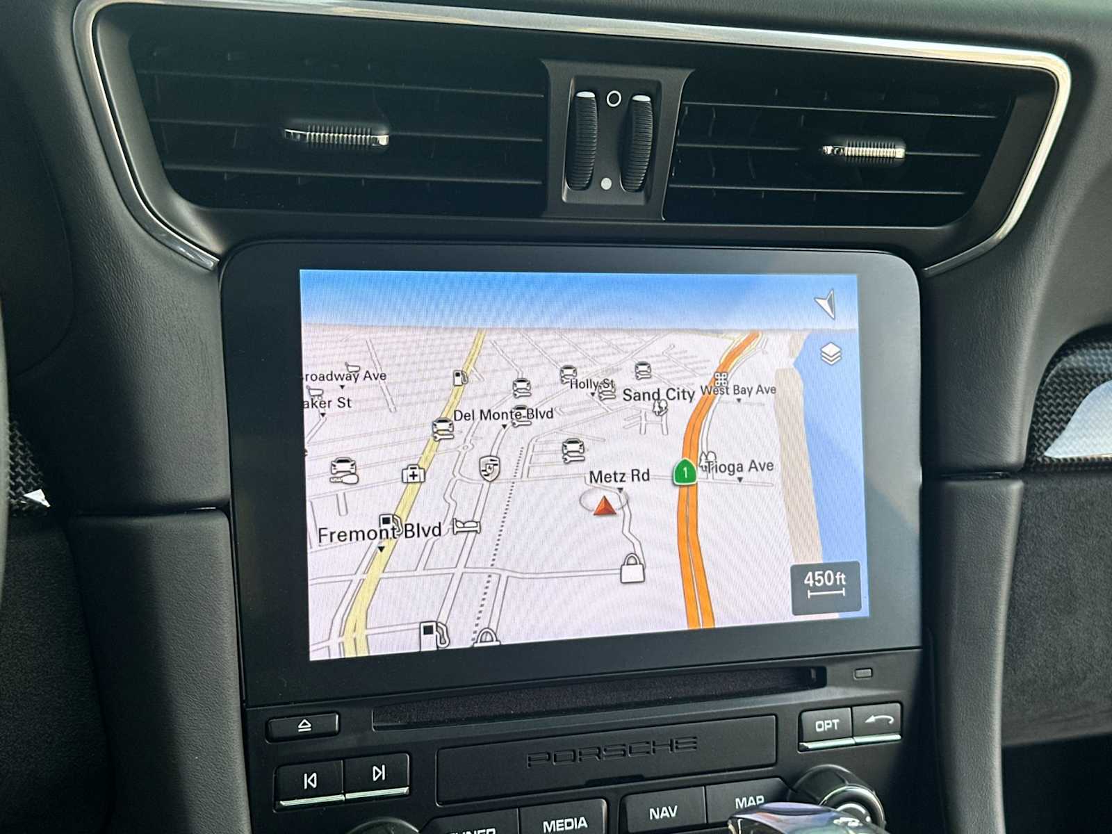 Thumbnail: 2019 Porsche 911 - 18