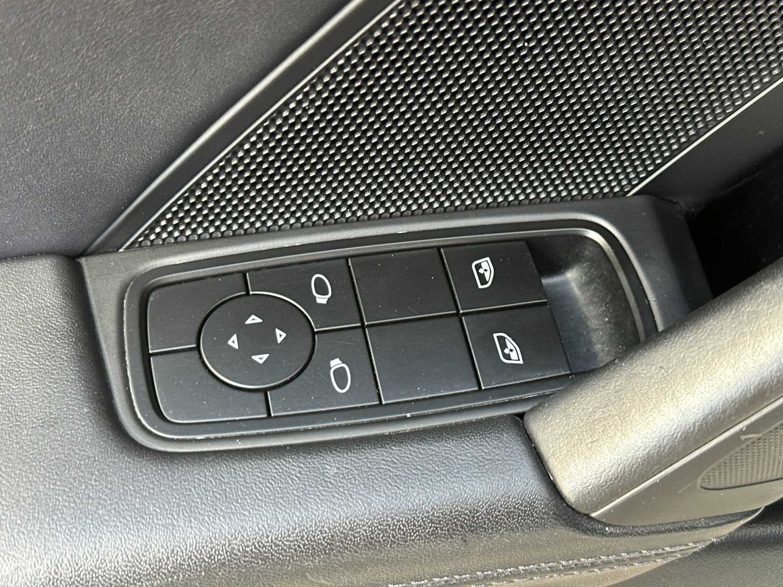 Thumbnail: 2022 Porsche 911 - 15