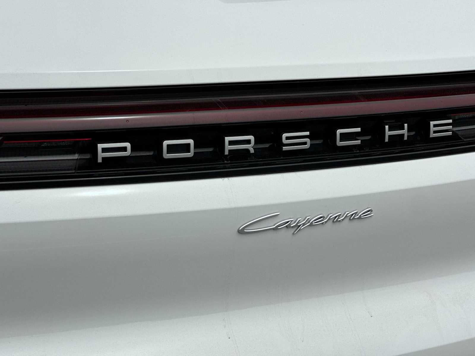 Thumbnail: 2025 Porsche Cayenne - 25