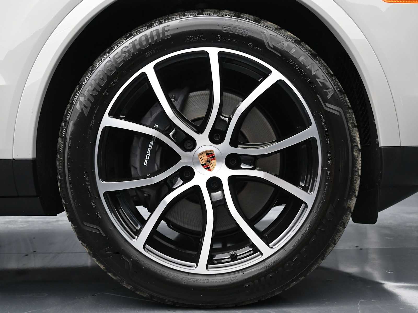 Thumbnail: 2026 Porsche Cayenne - 29