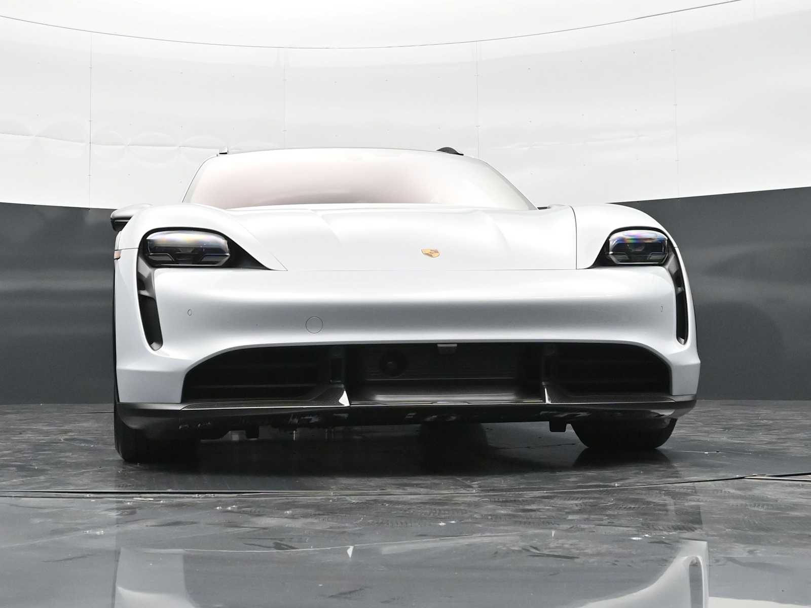 Thumbnail: 2023 Porsche Taycan - 48