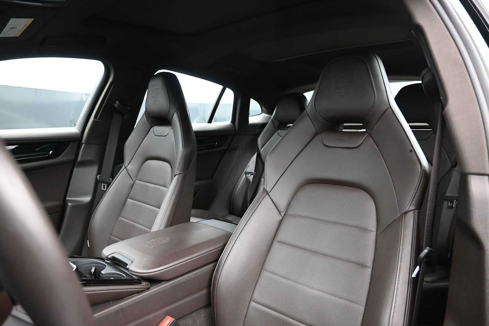 Thumbnail: 2026 Porsche Panamera - 4