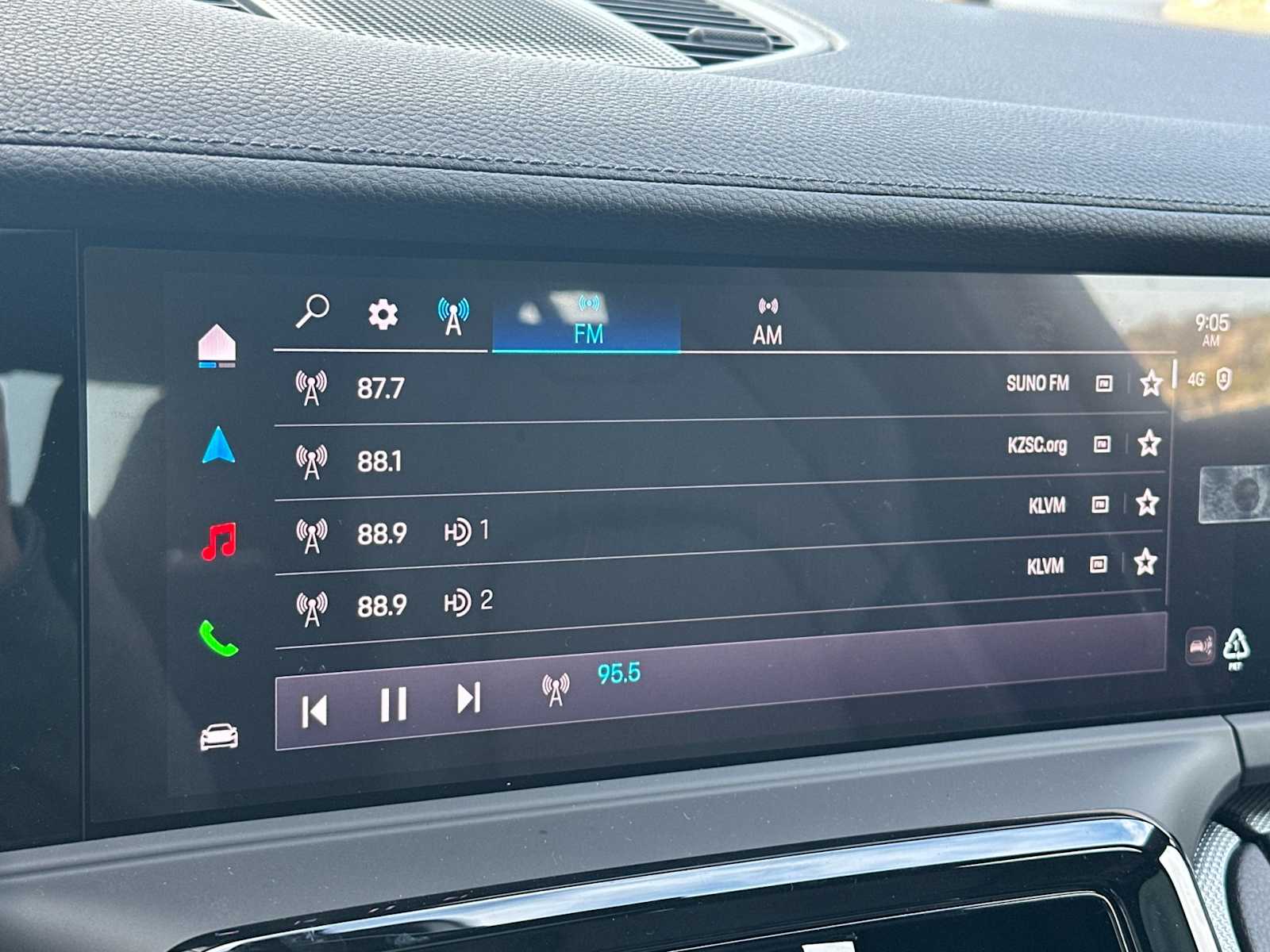 Thumbnail: 2026 Porsche Panamera - 18