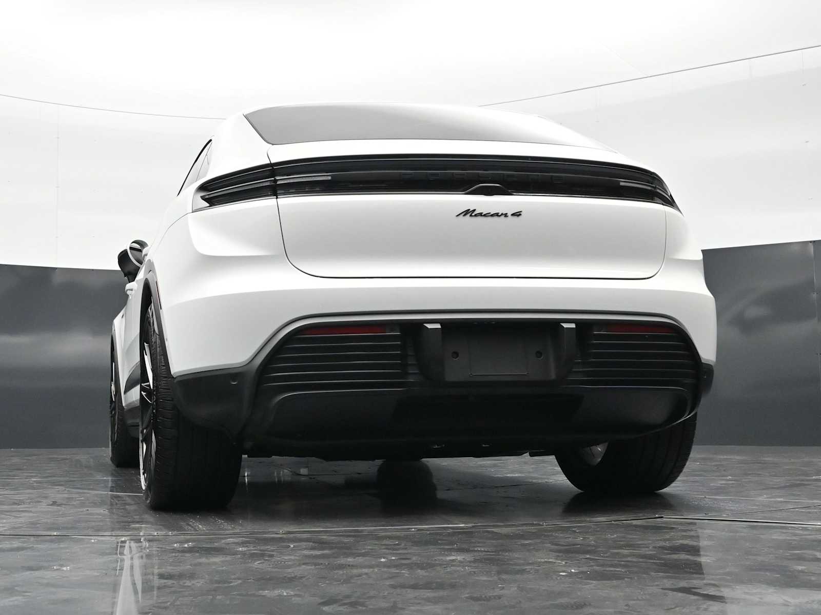 Thumbnail: 2025 Porsche Macan - 43