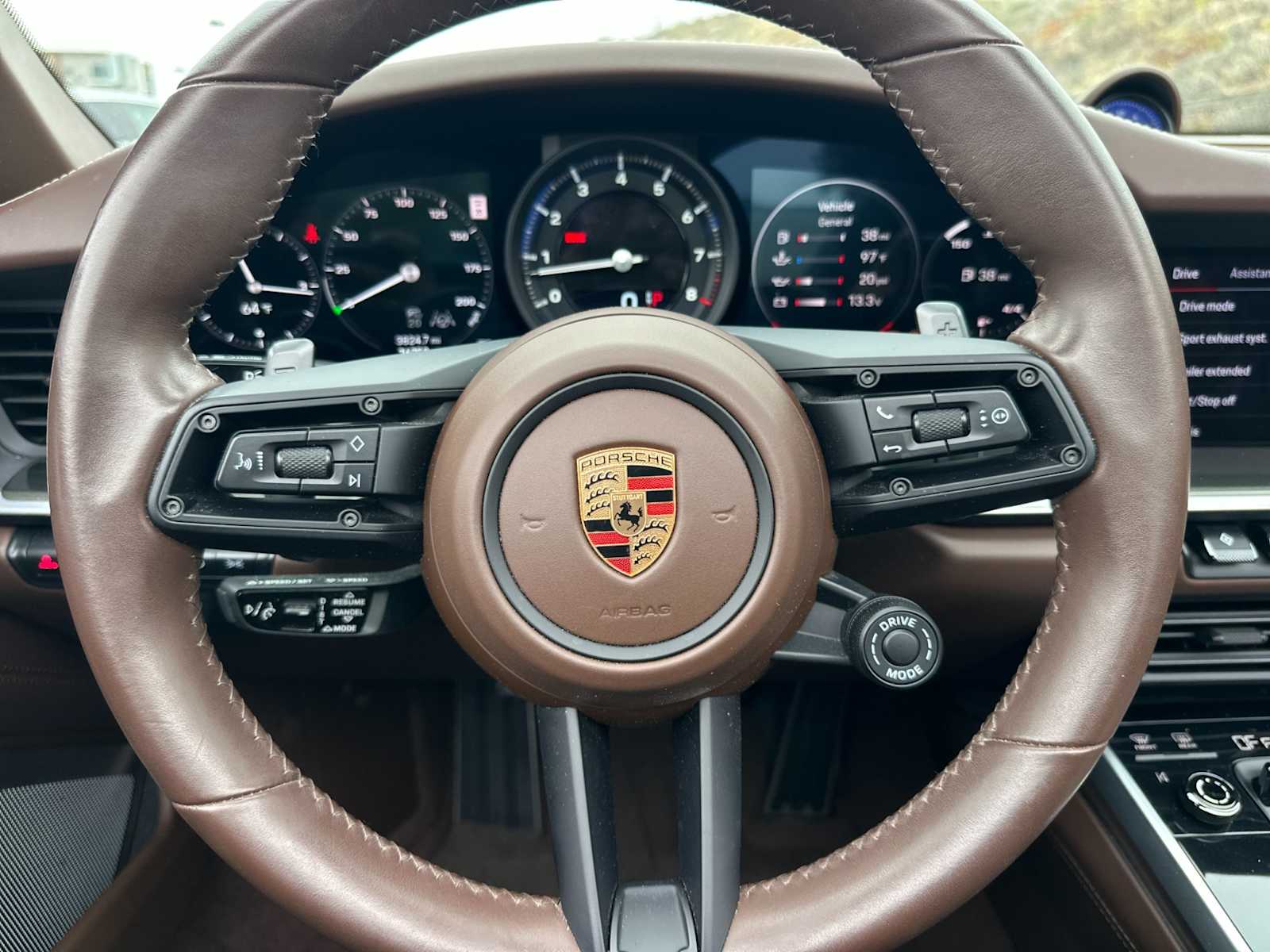 Thumbnail: 2022 Porsche 911 - 24