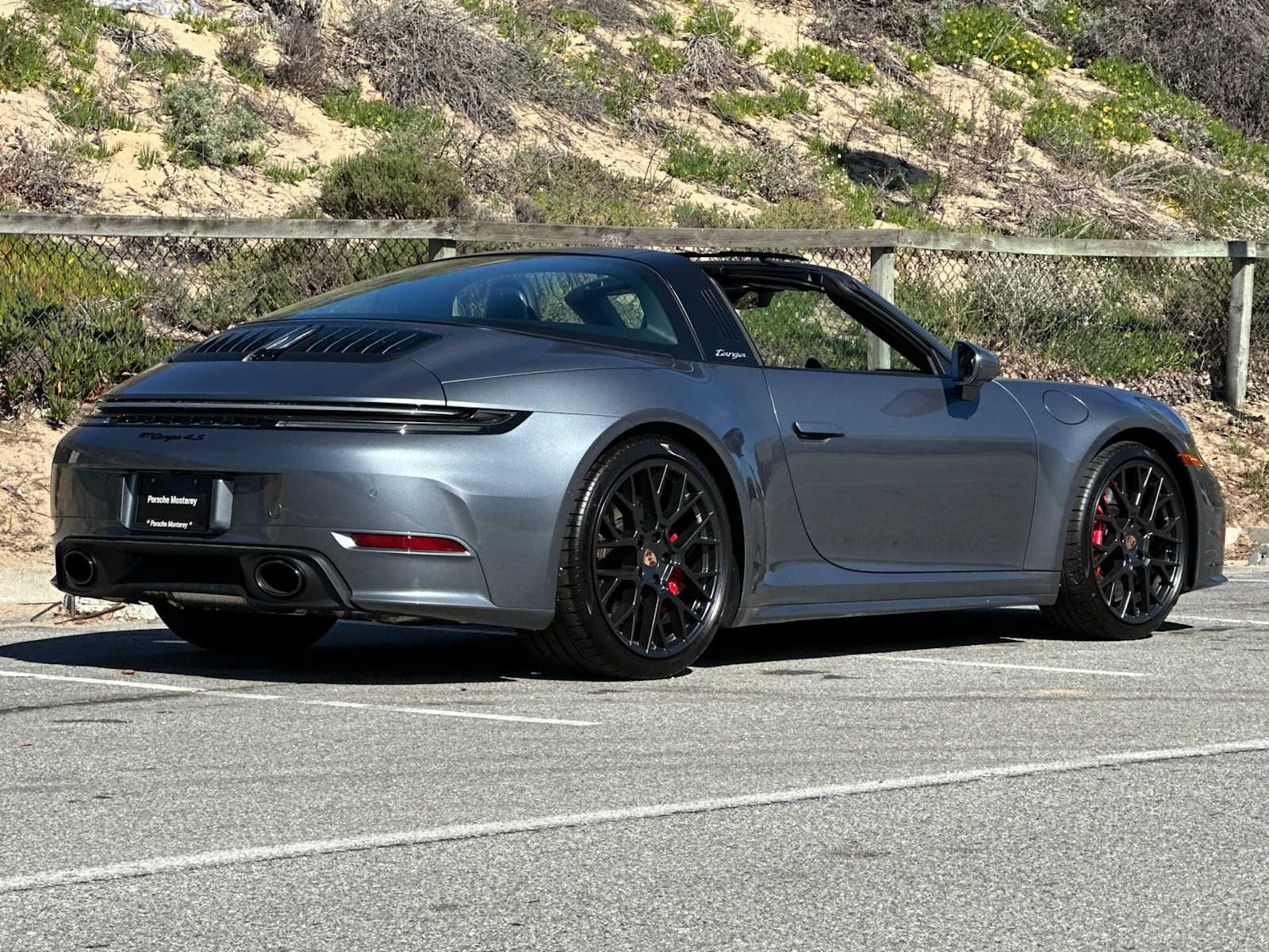 Thumbnail: 2026 Porsche 911 - 6