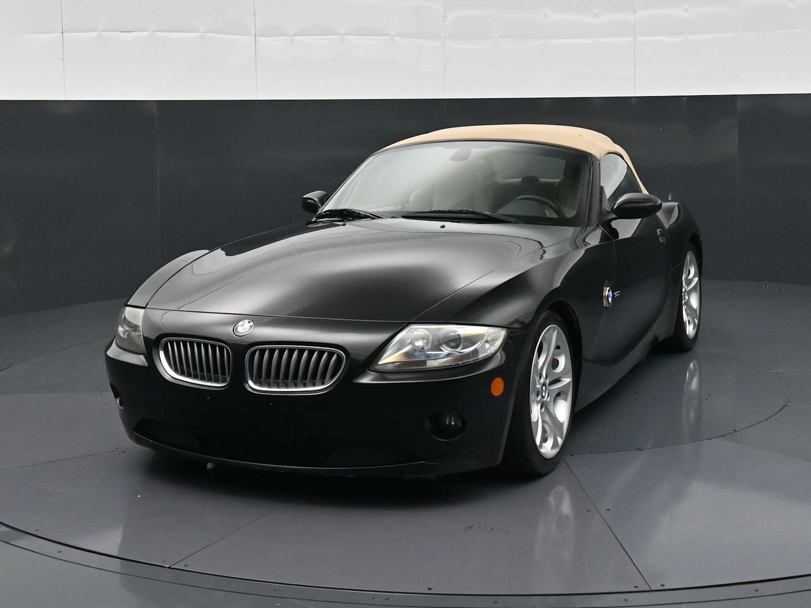 Thumbnail: 2005 BMW Z4 - 19