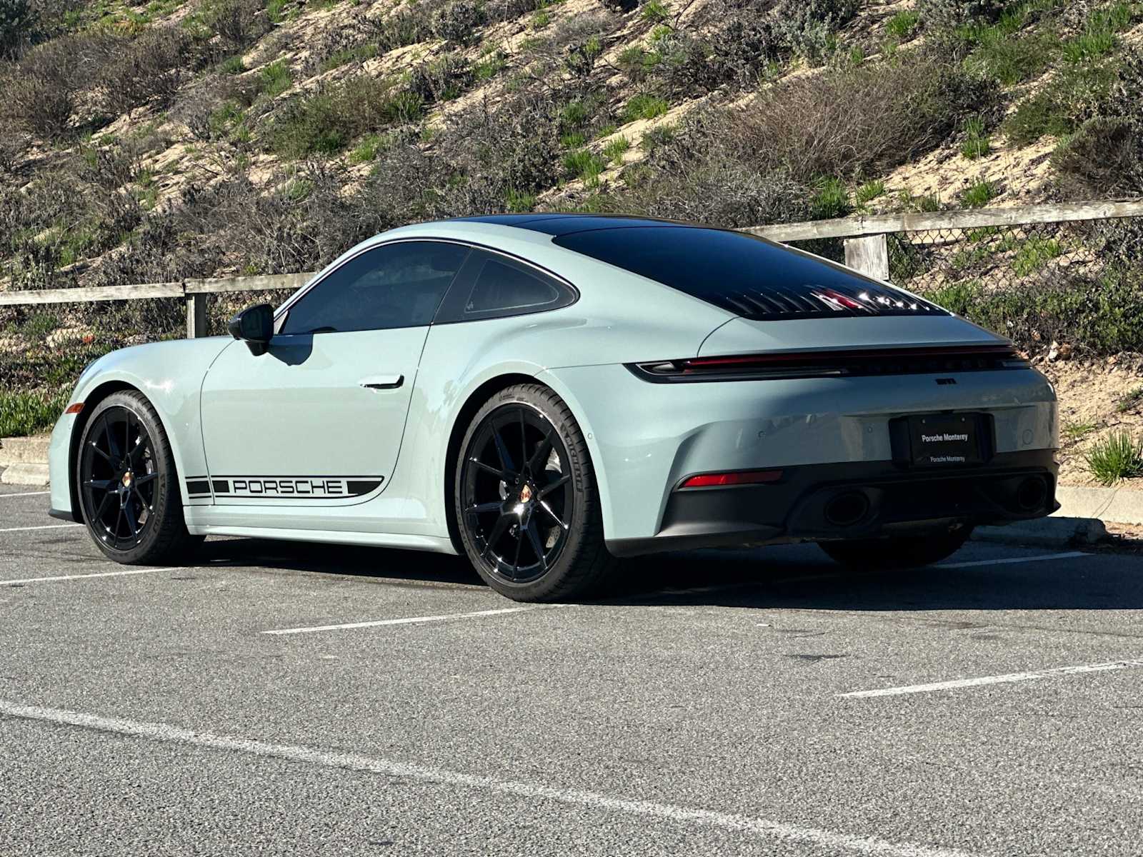 Thumbnail: 2025 Porsche 911 - 3