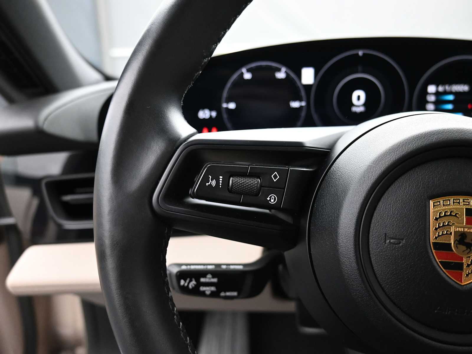 Thumbnail: 2023 Porsche Taycan - 18