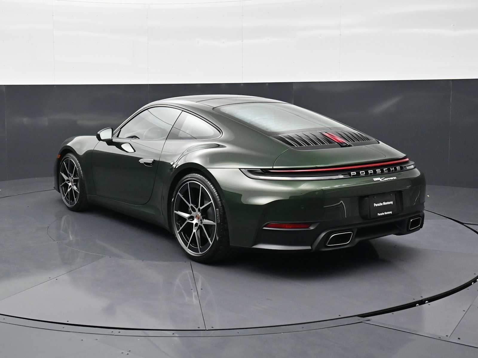 Thumbnail: 2026 Porsche 911 - 3