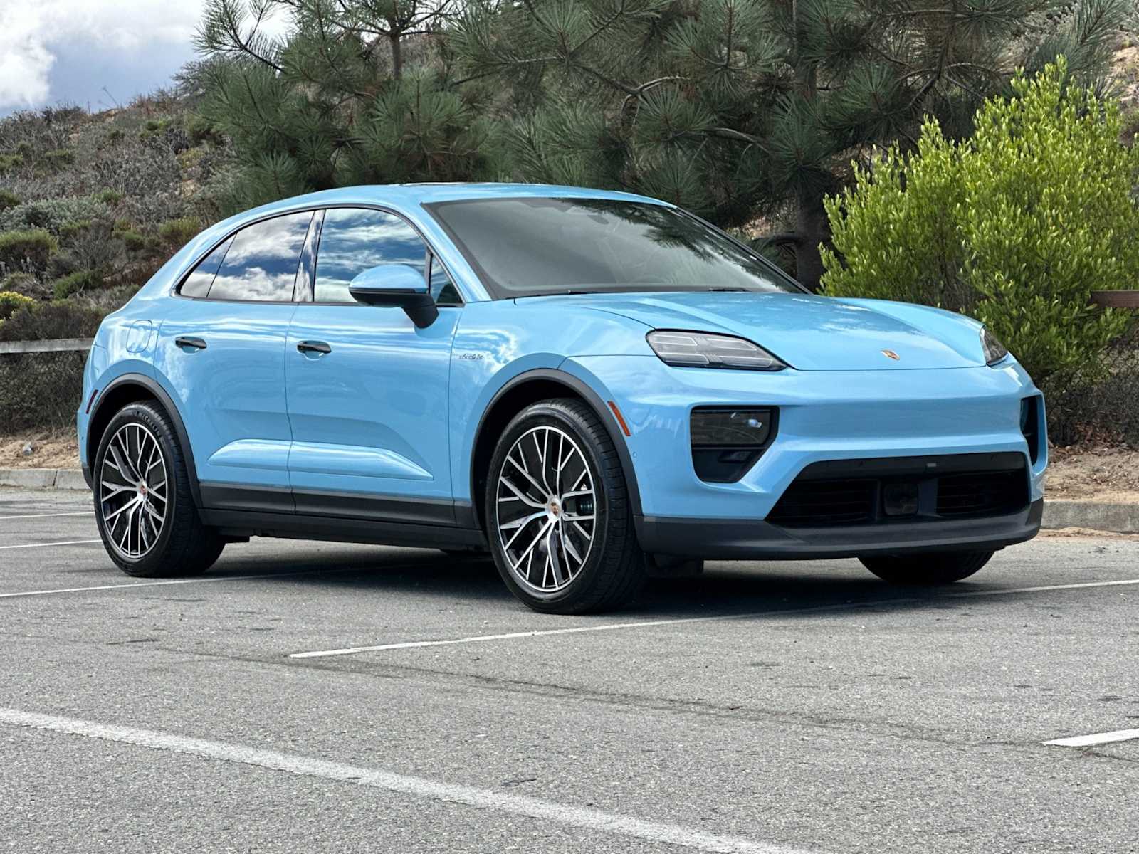 Thumbnail: 2025 Porsche Macan - 10