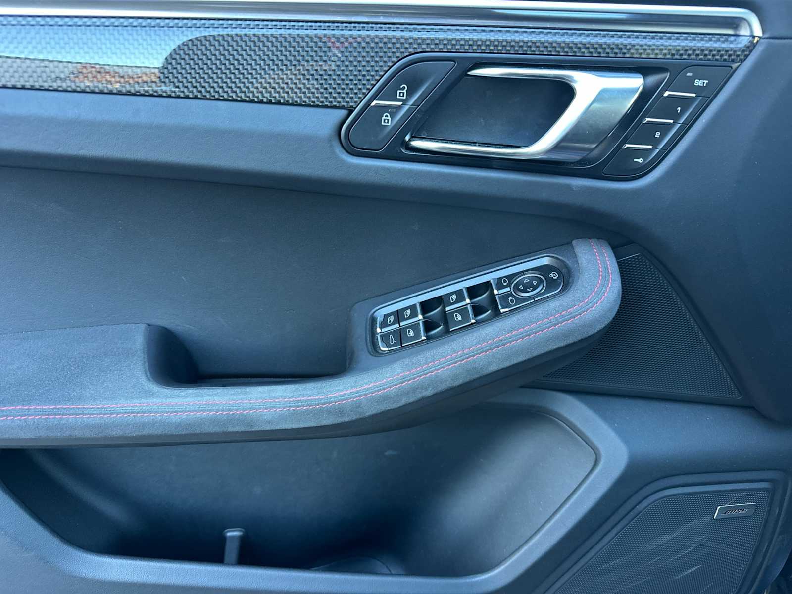 Thumbnail: 2023 Porsche Macan - 12