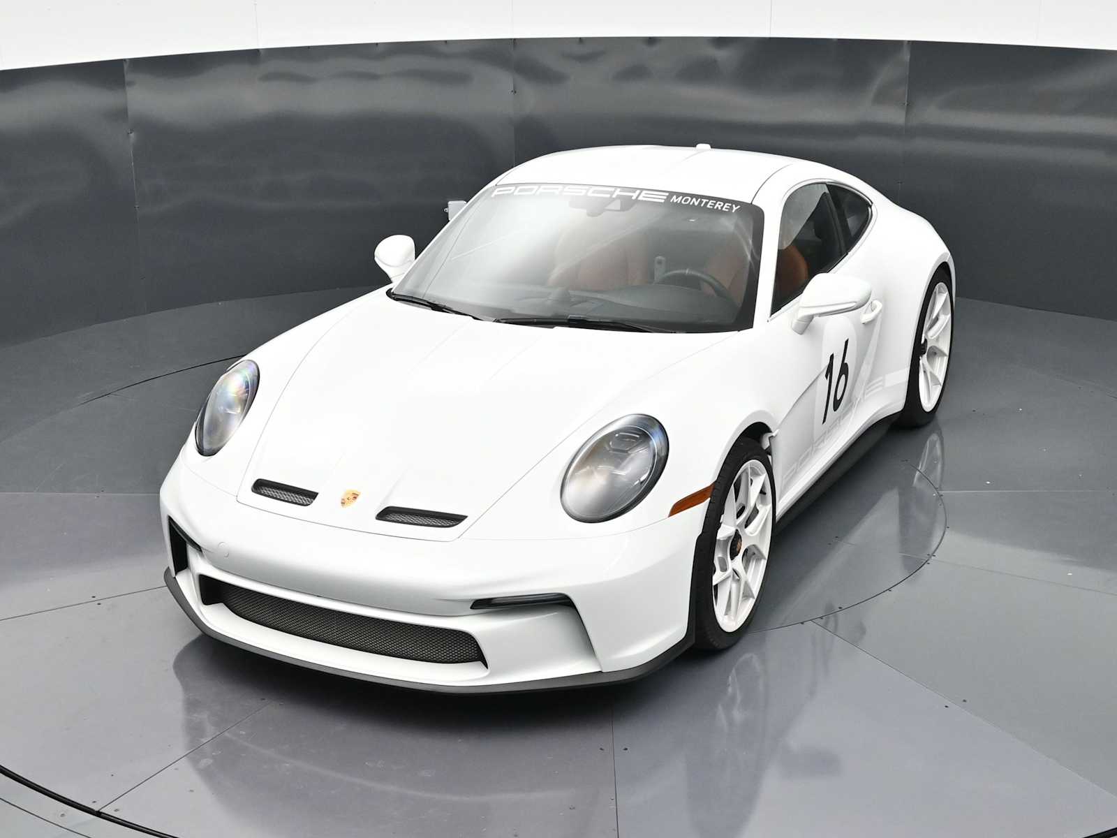Thumbnail: 2024 Porsche 911 - 38
