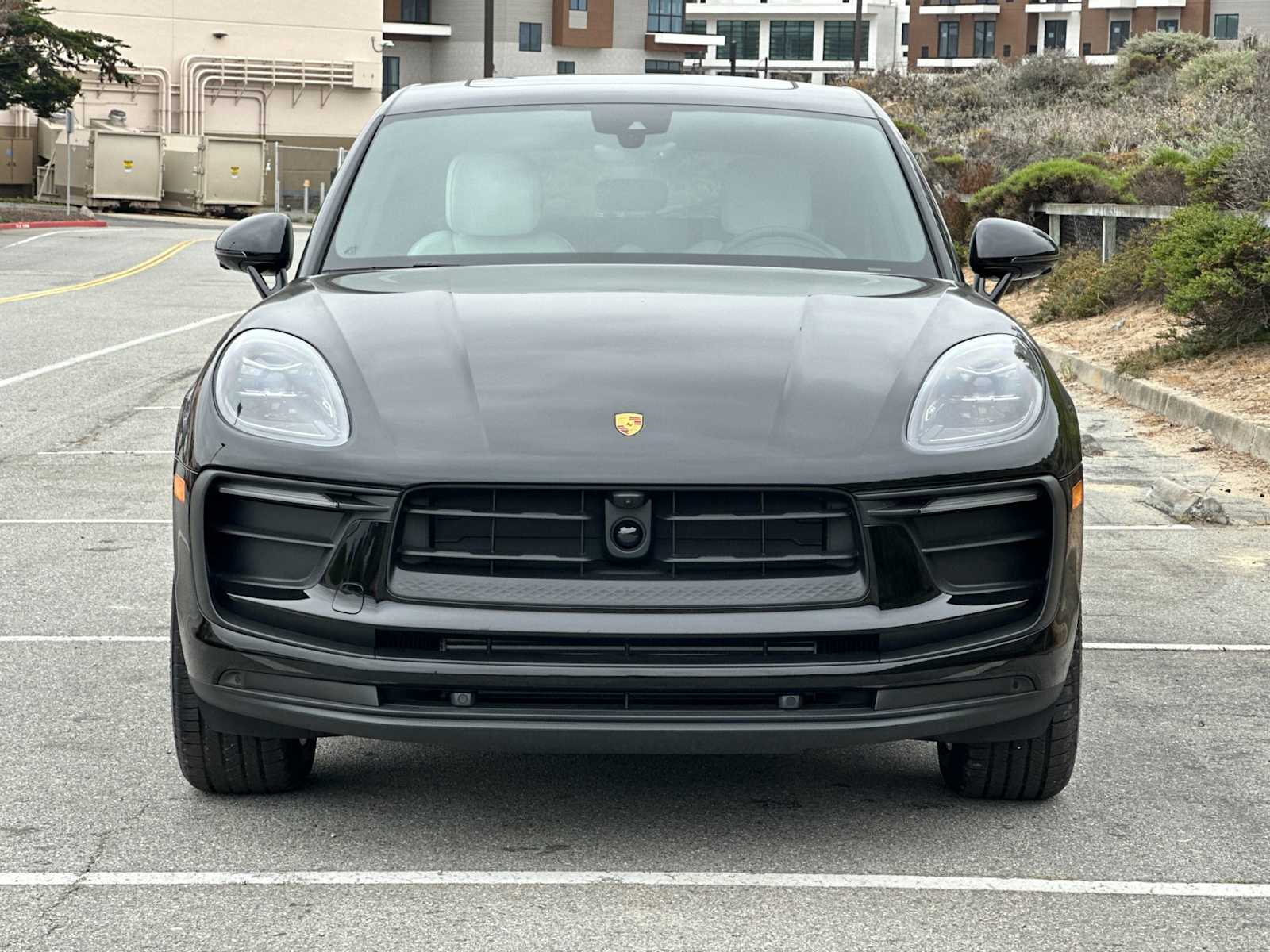 Thumbnail: 2025 Porsche Macan - 11