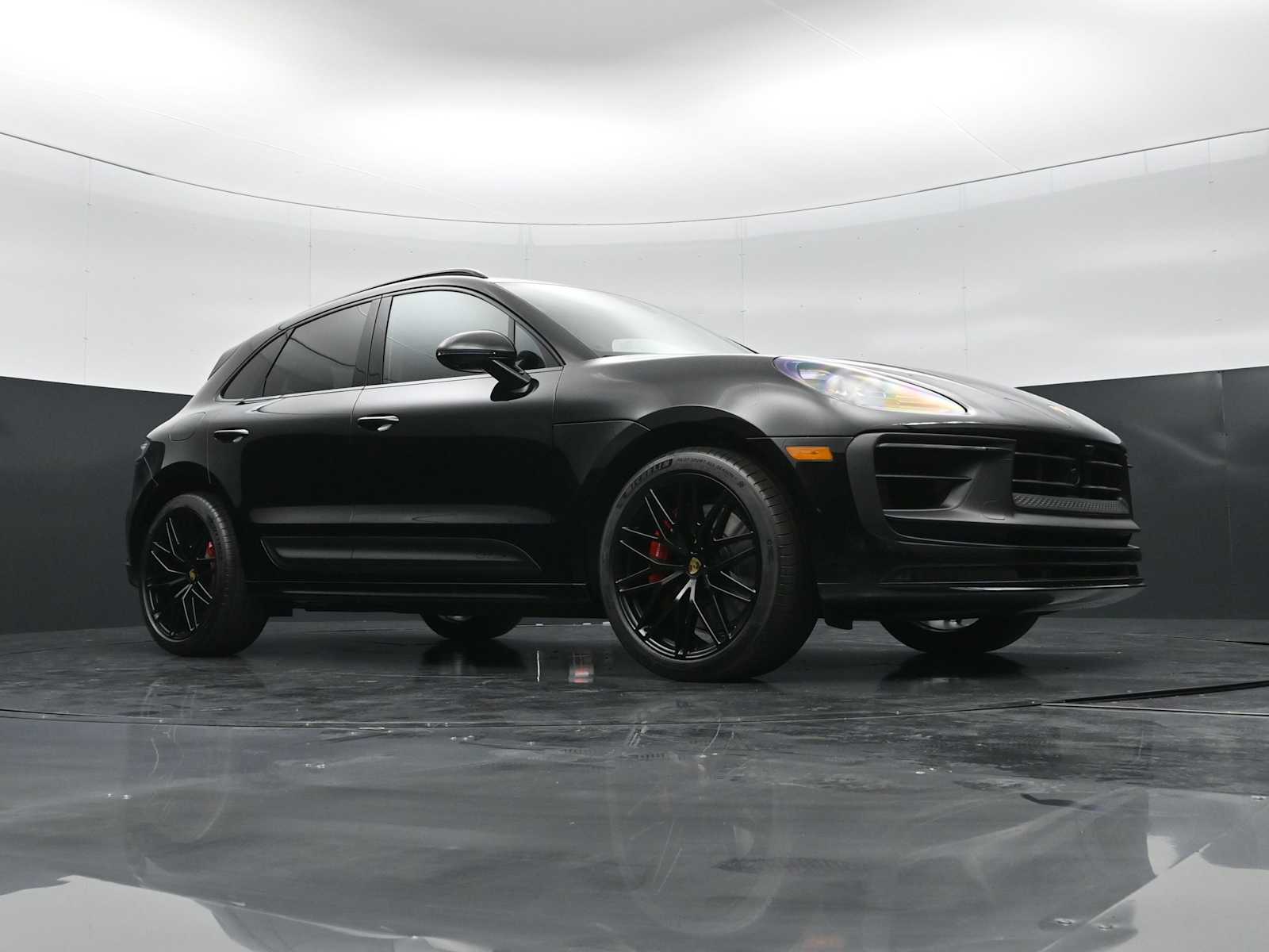 Thumbnail: 2026 Porsche Macan - 44