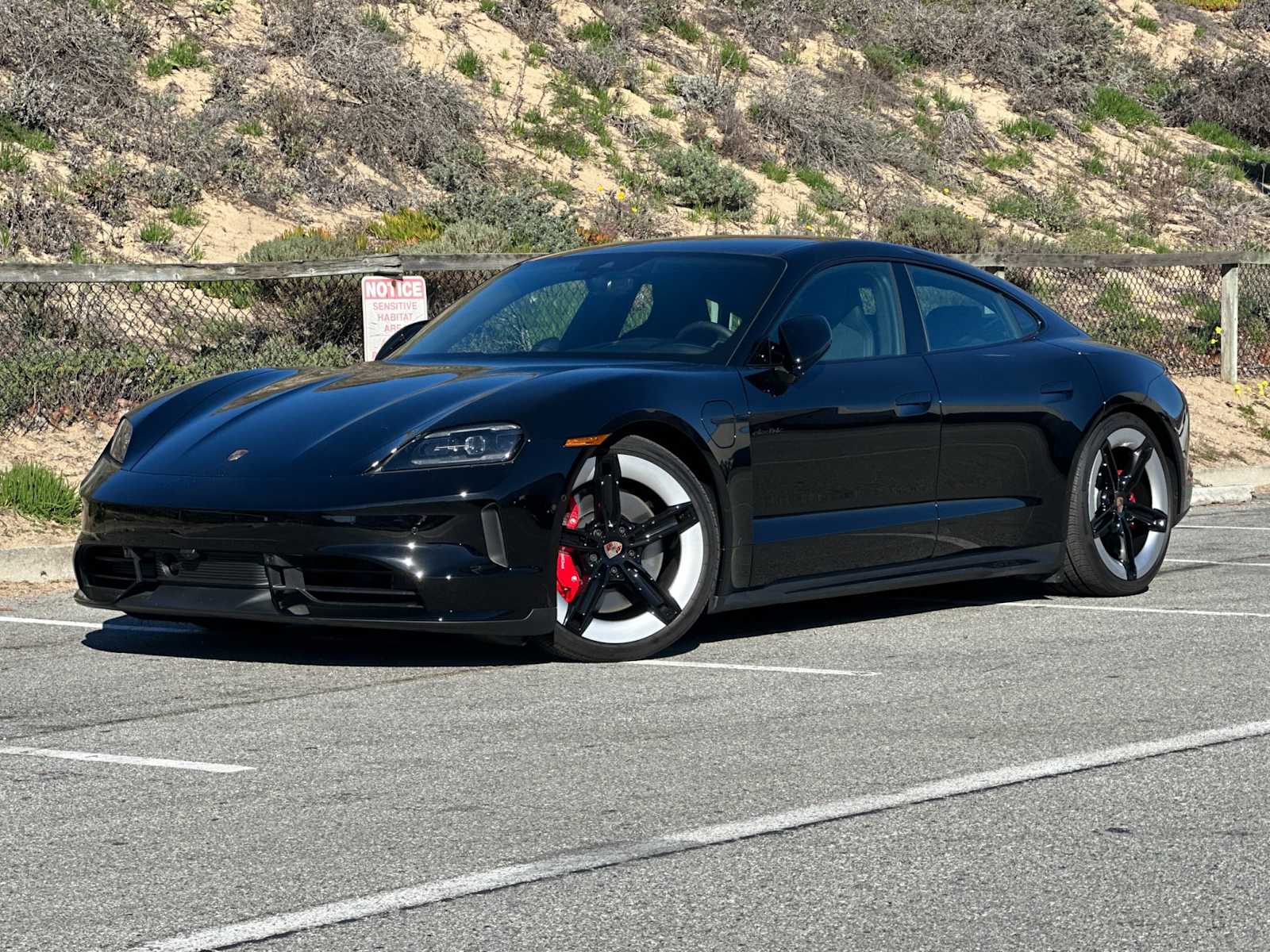 Thumbnail: 2025 Porsche Taycan - 1