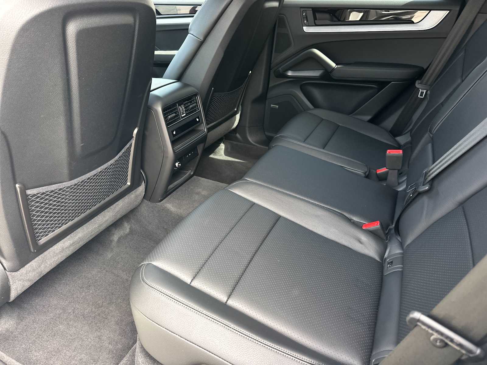 Thumbnail: 2025 Porsche Cayenne - 14