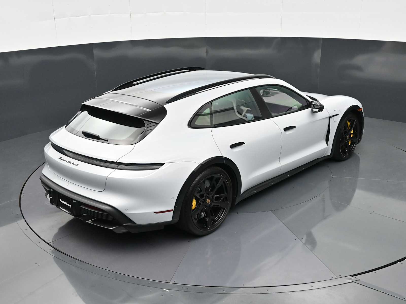 Thumbnail: 2023 Porsche Taycan - 37