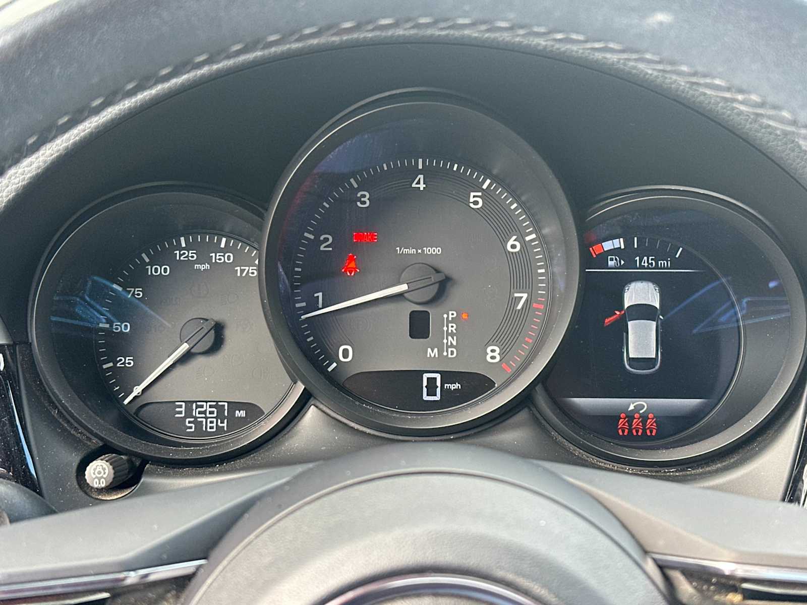 Thumbnail: 2022 Porsche Macan - 25