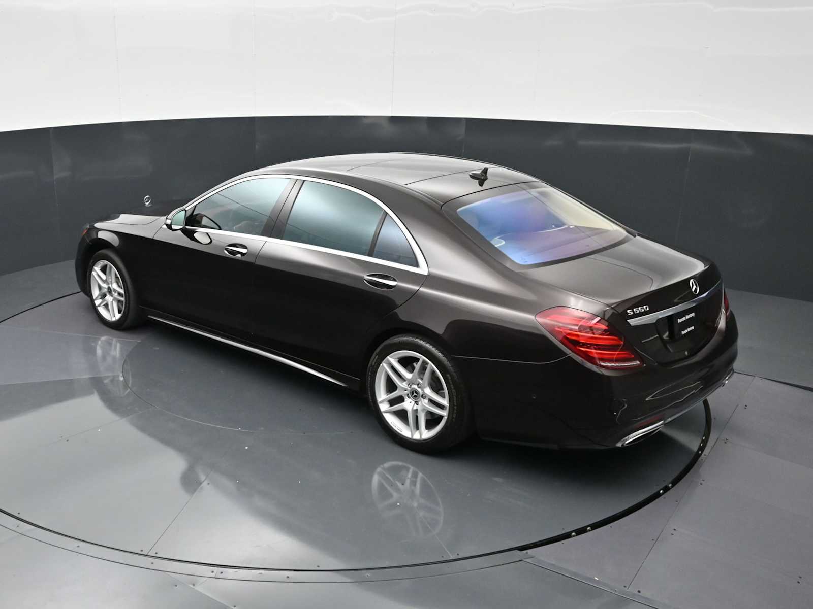 Thumbnail: 2018 Mercedes-Benz S-Class - 35