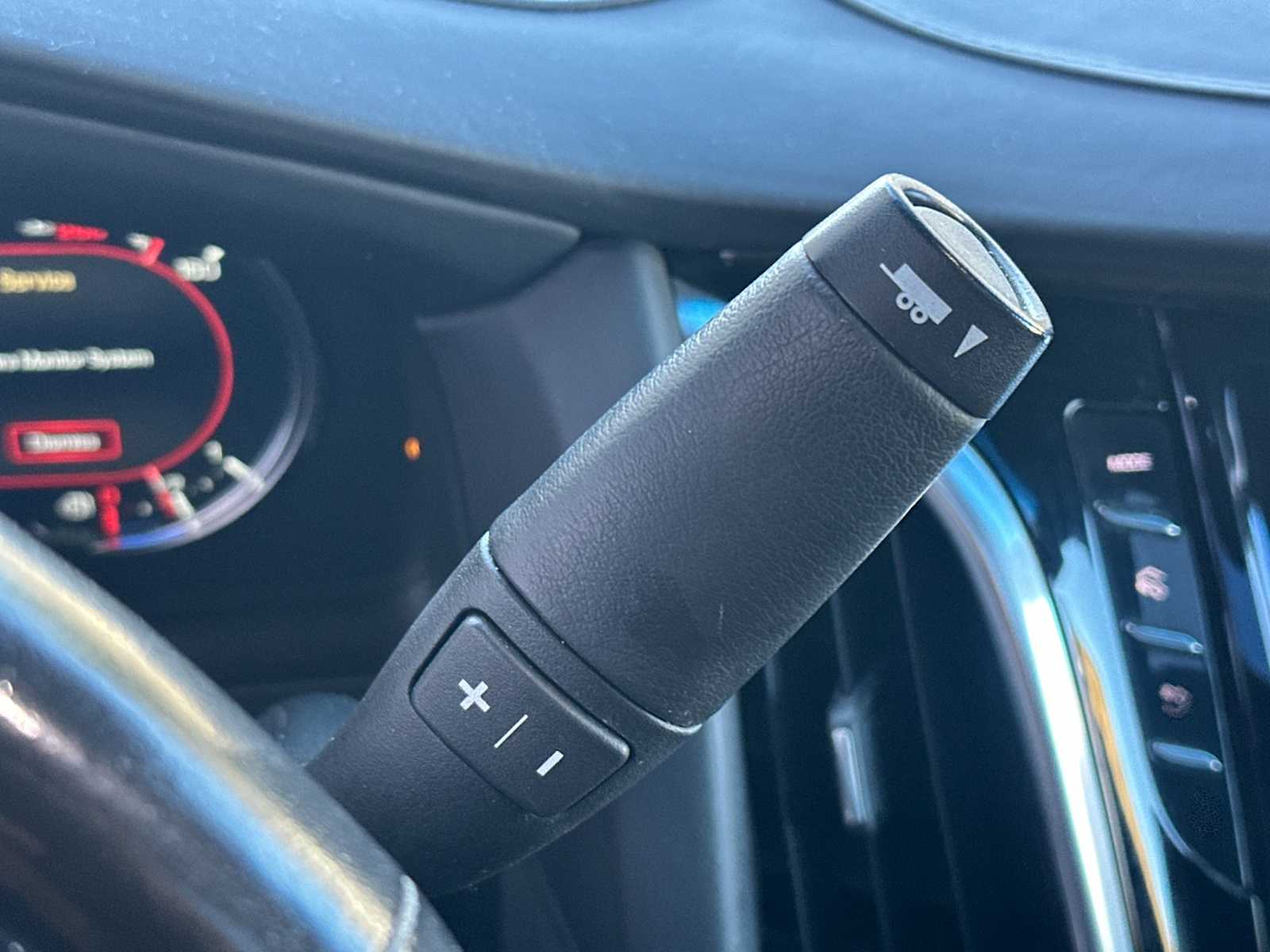 Thumbnail: 2019 Cadillac Escalade - 25