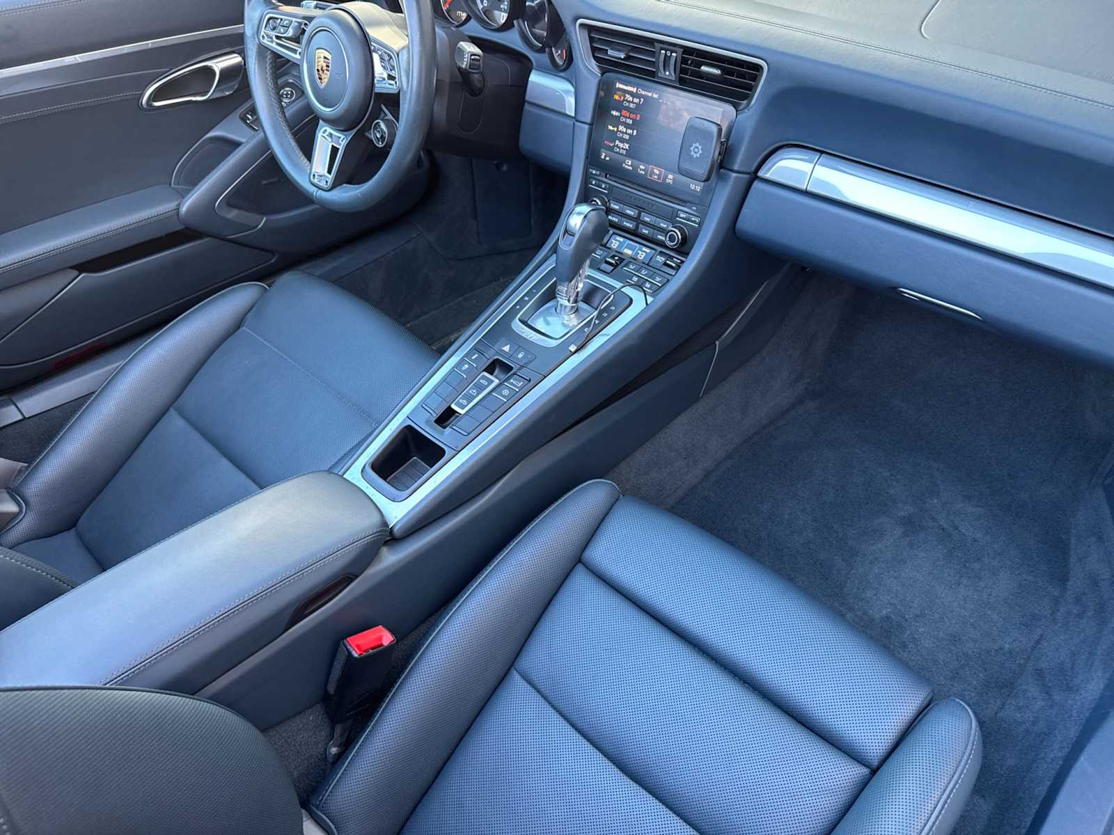 Thumbnail: 2017 Porsche 911 - 19