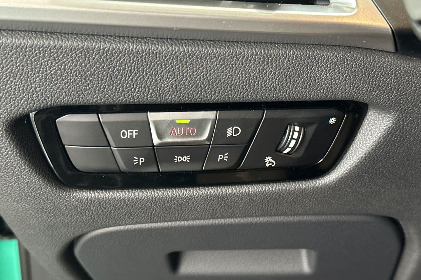 Thumbnail: 2025 BMW M4 - 26