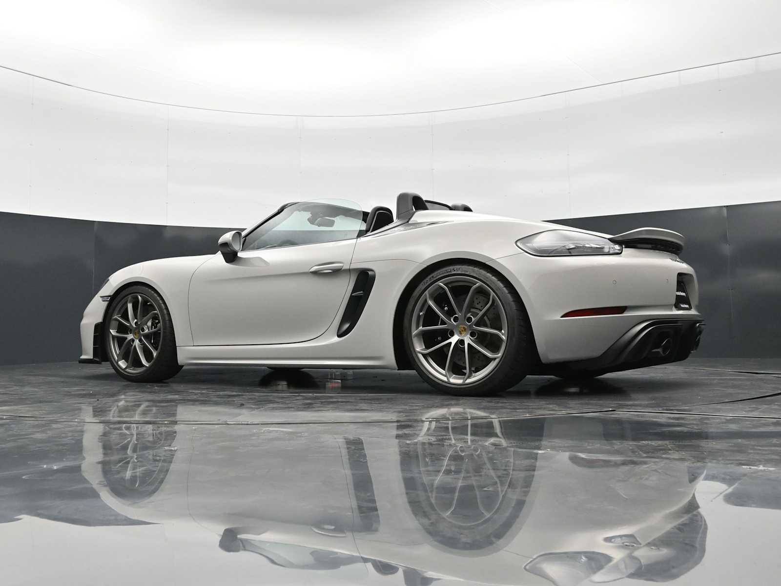 Thumbnail: 2023 Porsche  - 39