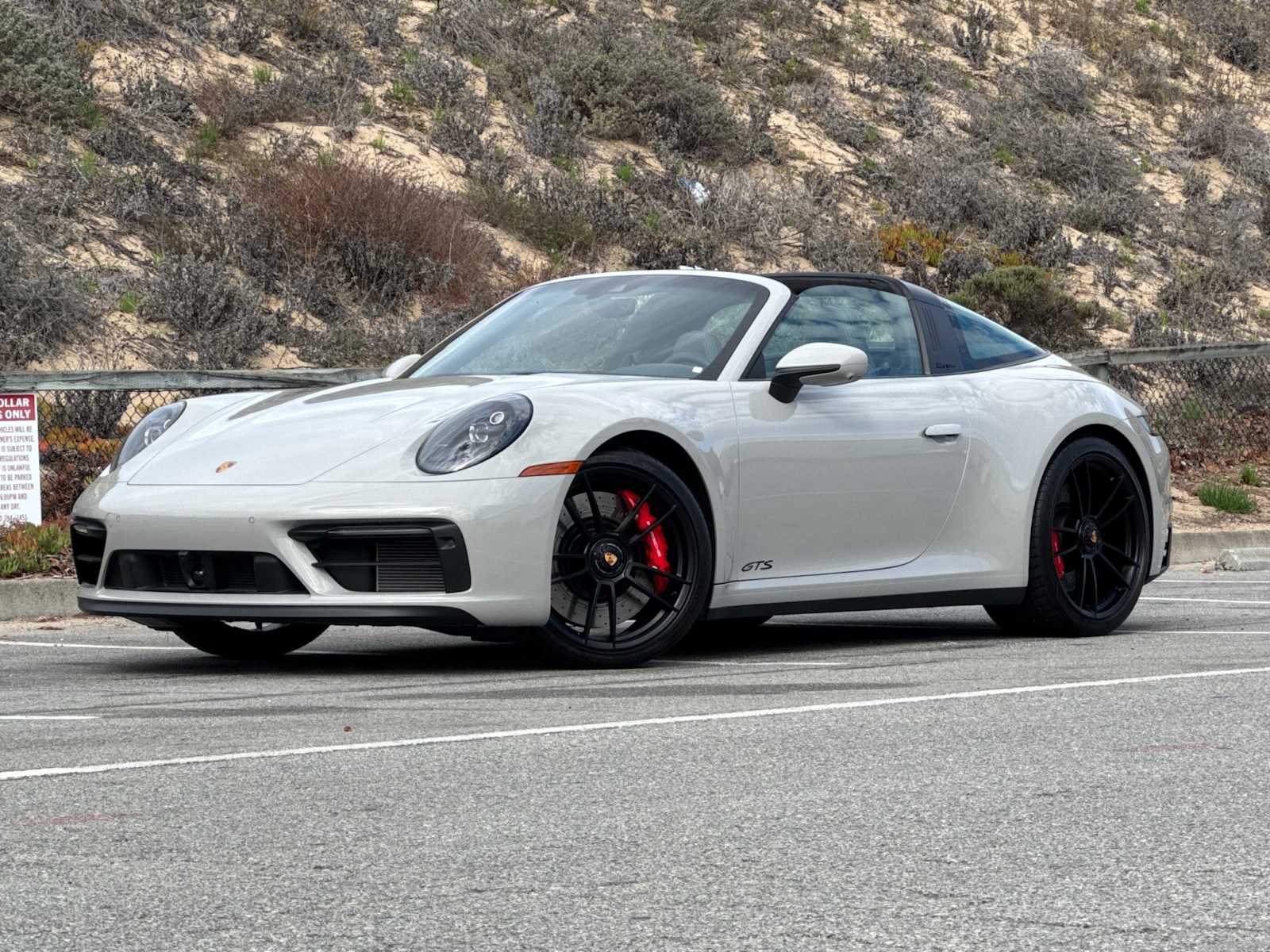 Thumbnail: 2023 Porsche 911 - 1