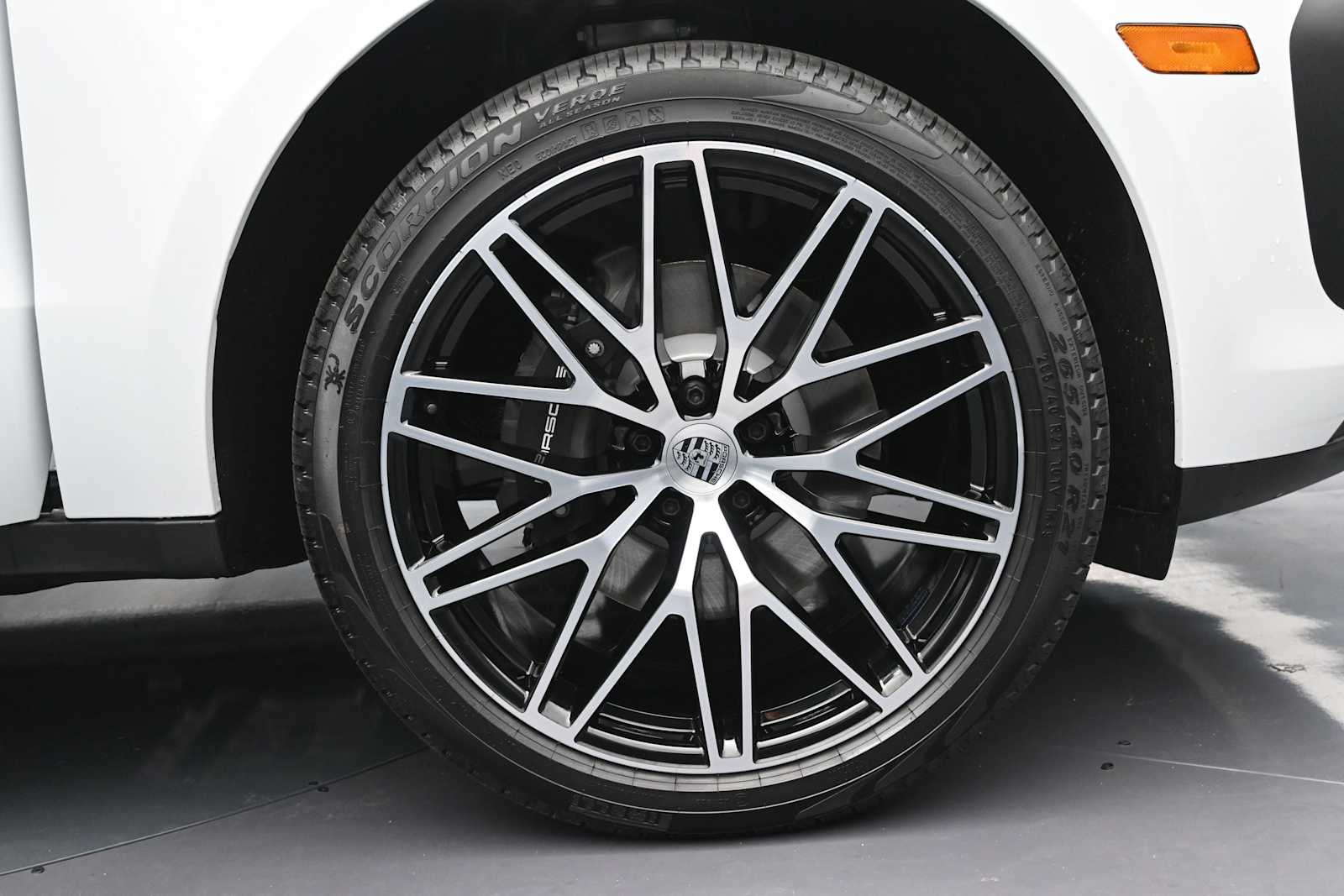 Thumbnail: 2026 Porsche Macan - 24