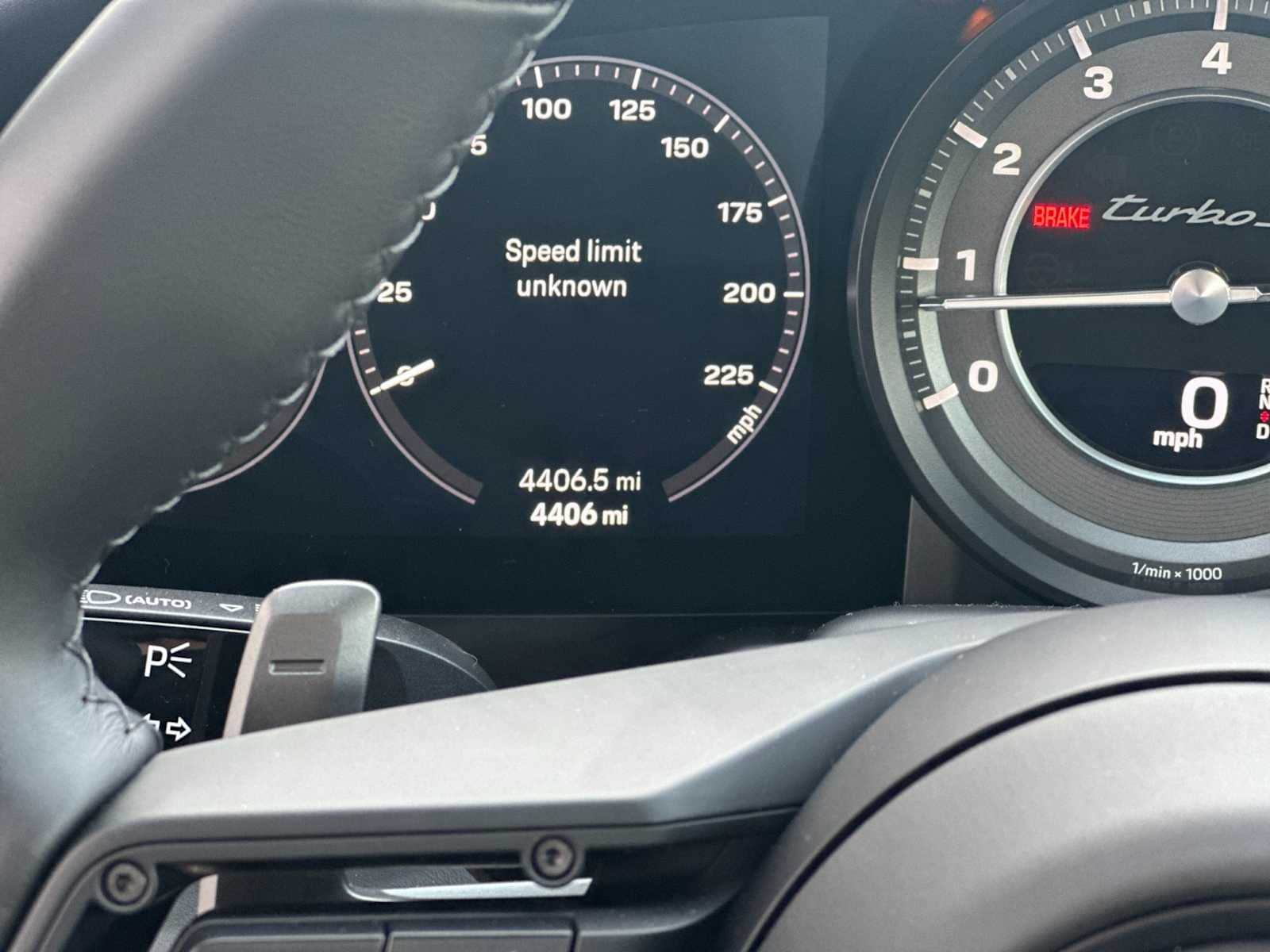 Thumbnail: 2024 Porsche 911 - 28